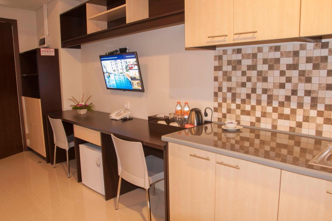 Skyland City Hotel Jatinangor Cilimus ภายนอก รูปภาพ